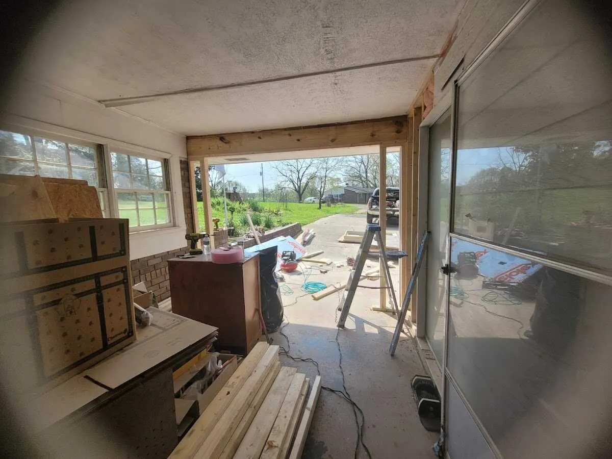 Air movers and dehumidifier for Drying & Dehumidification in Wauchula